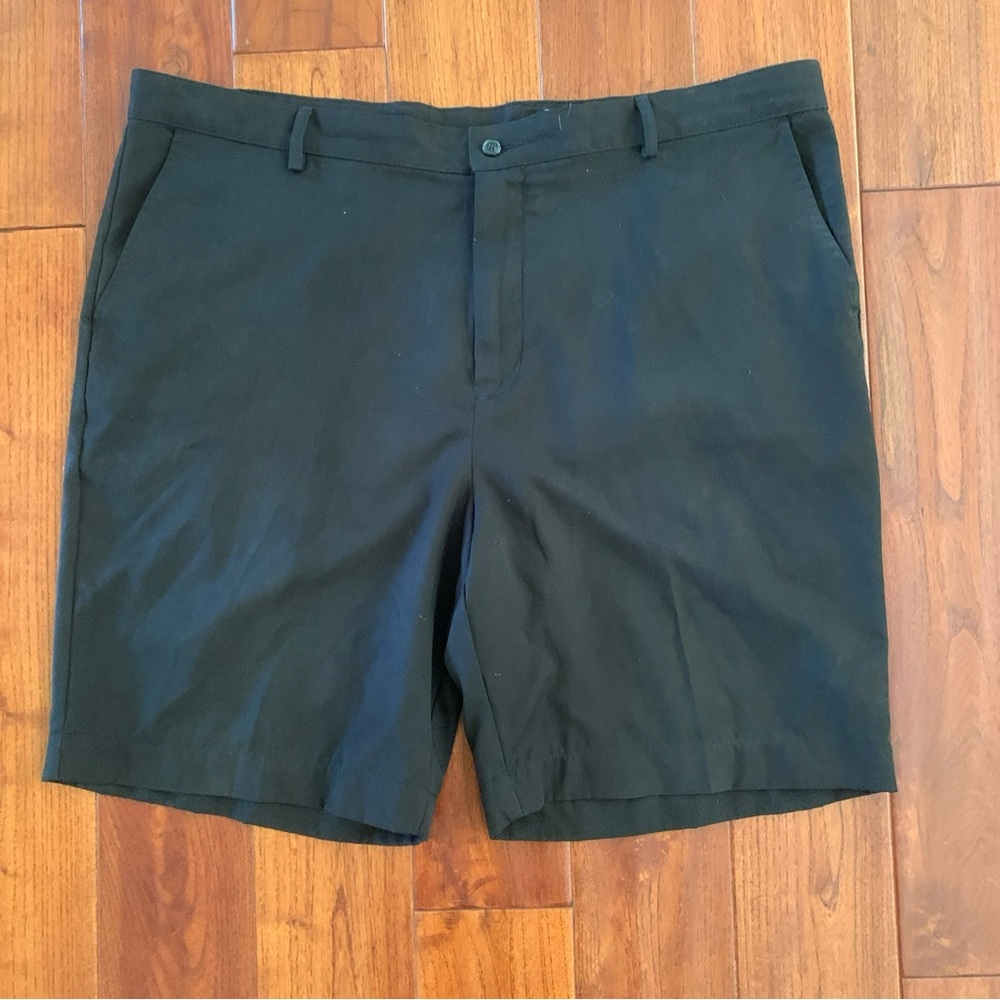 Greg Norman Golf Shorts Men's Size 42 Black Microlux Stretch moisturewicking UPF